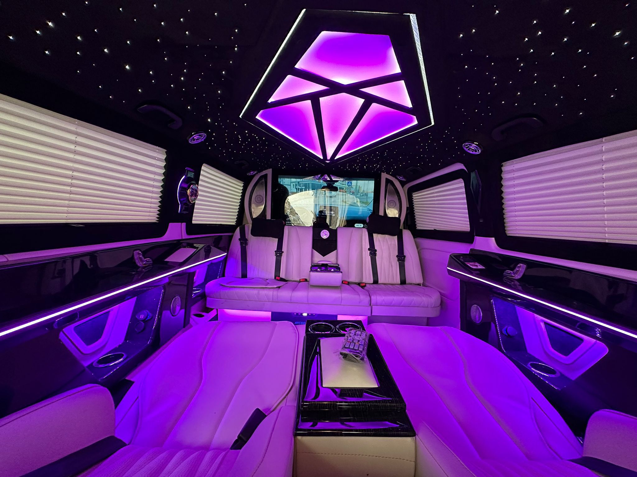 Mercedes Maybach Full VIP