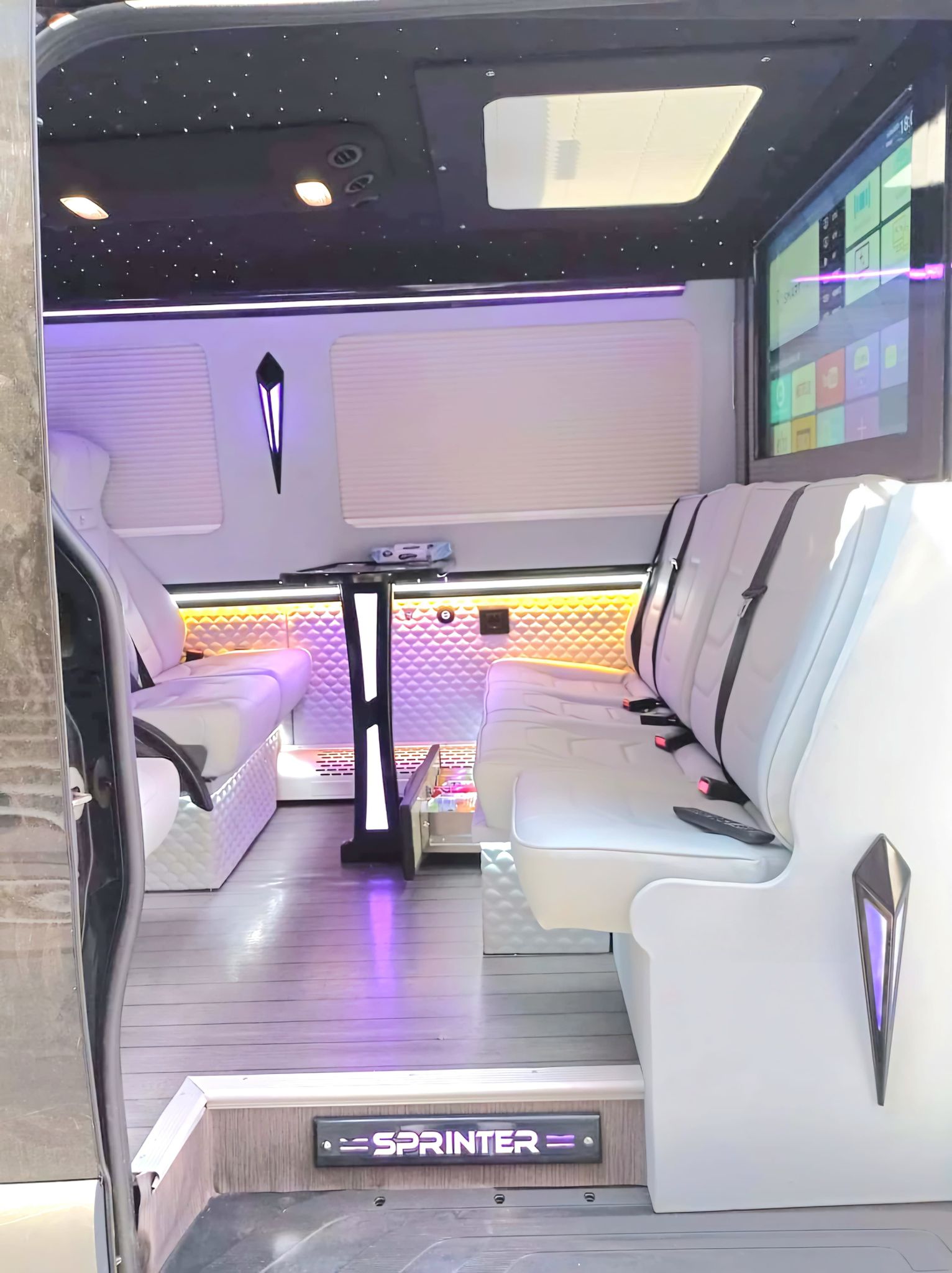 Luxury Black VIP Sprinter/Crafter